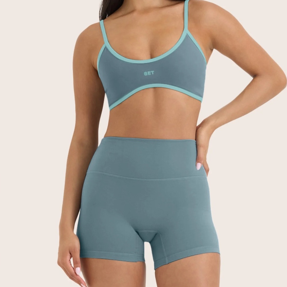 NWT SET Active Sports Bra and shorts SET